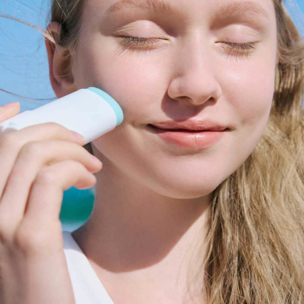 Skin1004official  Hyalu-Cica Silky-Fit Sun Stick