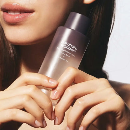 HARUHARU Wonder Black Rice Hyaluronic Toner for Sensitive Skin